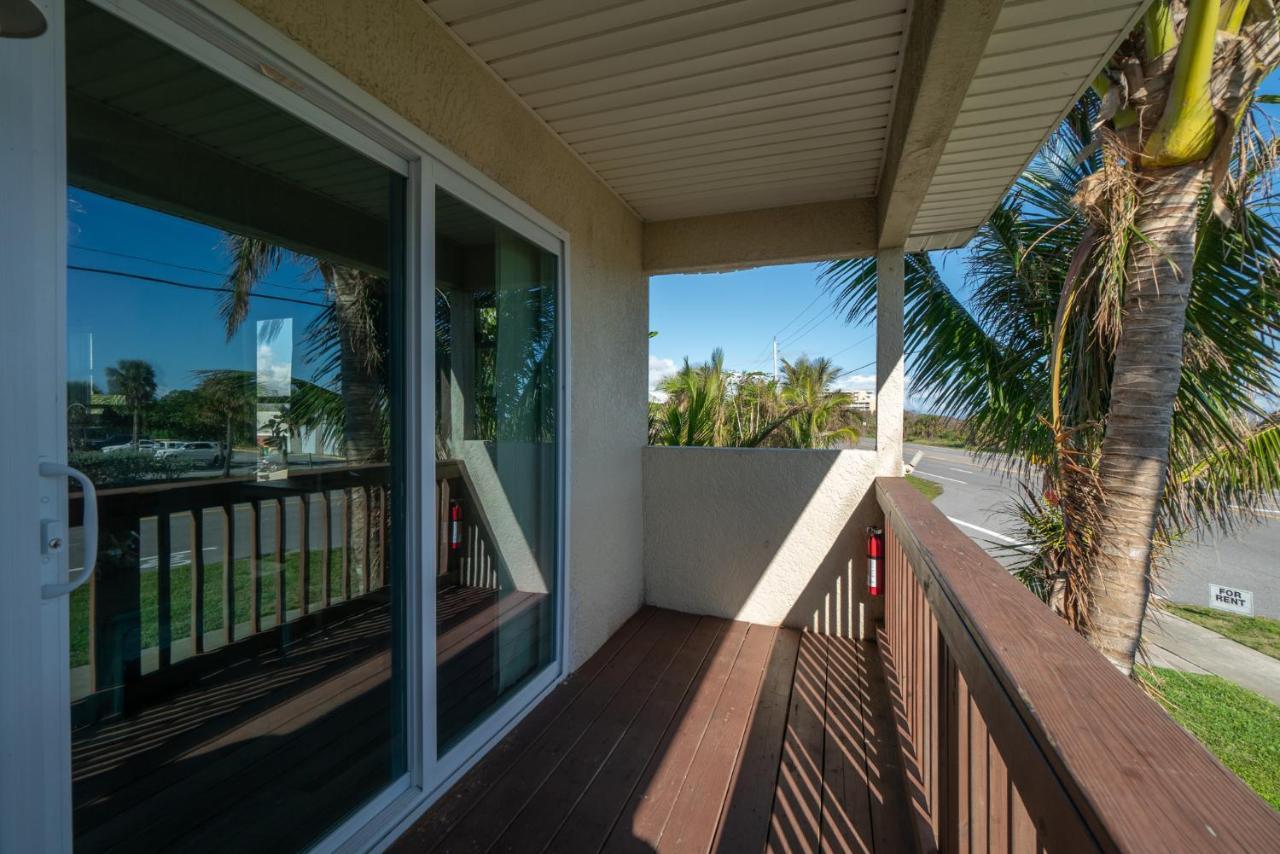 Beachside Serenity Escape - Private 3Br And 2Ba, Dog Friendly Duplex Oasis, Steps To Shore! Melbourne Exterior photo