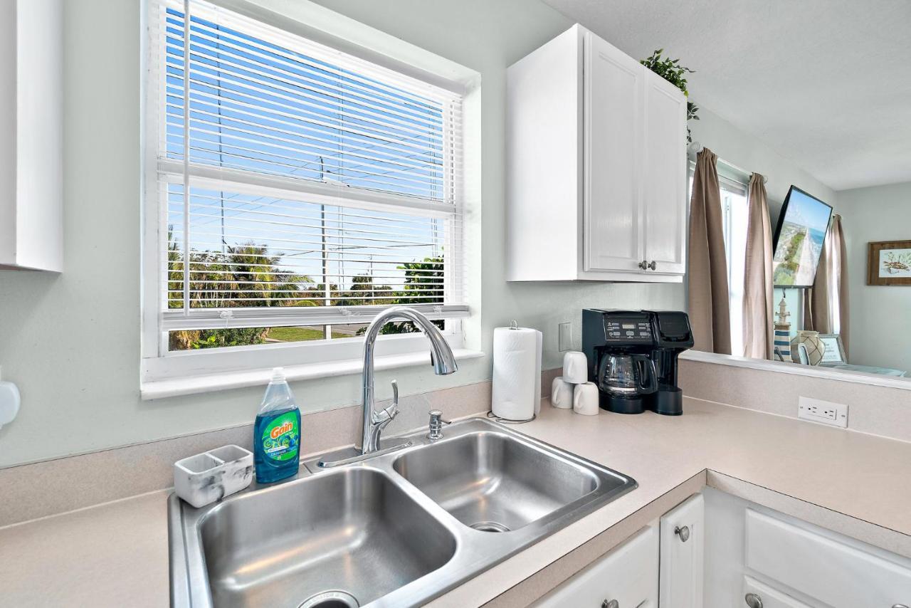 Beachside Serenity Escape - Private 3Br And 2Ba, Dog Friendly Duplex Oasis, Steps To Shore! Melbourne Exterior photo